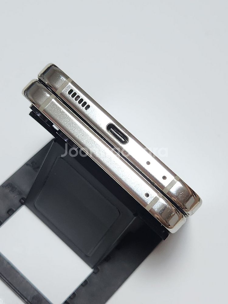 갤럭시Z플립5 512G 무잔상 크림 53079--5