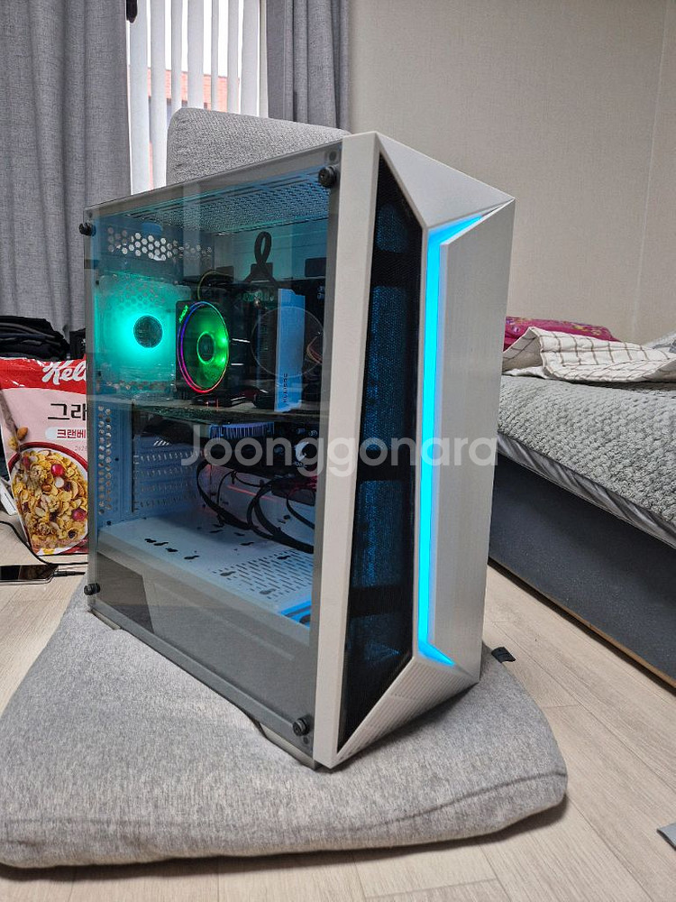 화이트 본체 PC 라이젠5-2600 16gb 1050--0