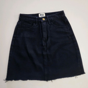 콤마샵 블랙스커트 S