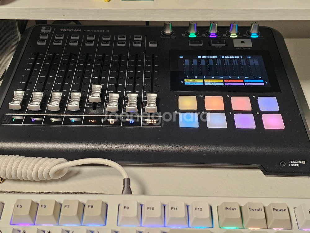 타스캠 TASCAM 오디오 인터페이스--0