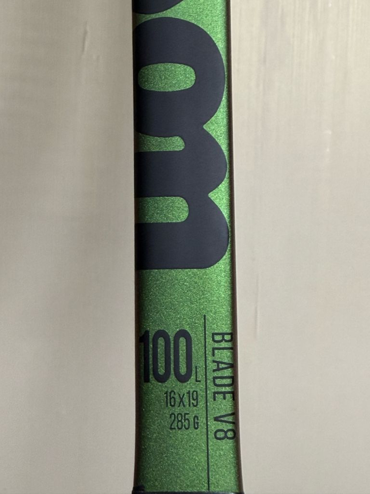 윌슨 블레이저 테니스라켓 V8 미사용 이미지