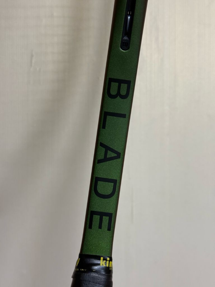 윌슨 블레이저 테니스라켓 V8 미사용 이미지