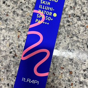 잇라피 톤업 선크림