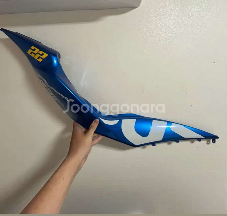 스즈키 gsxr125뒷카울팝니다--0