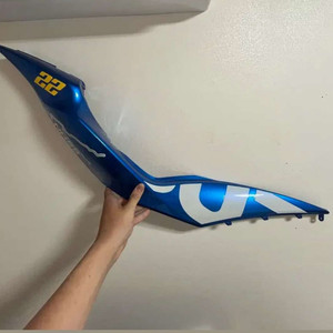 스즈키 gsxr125뒷카울팝니다