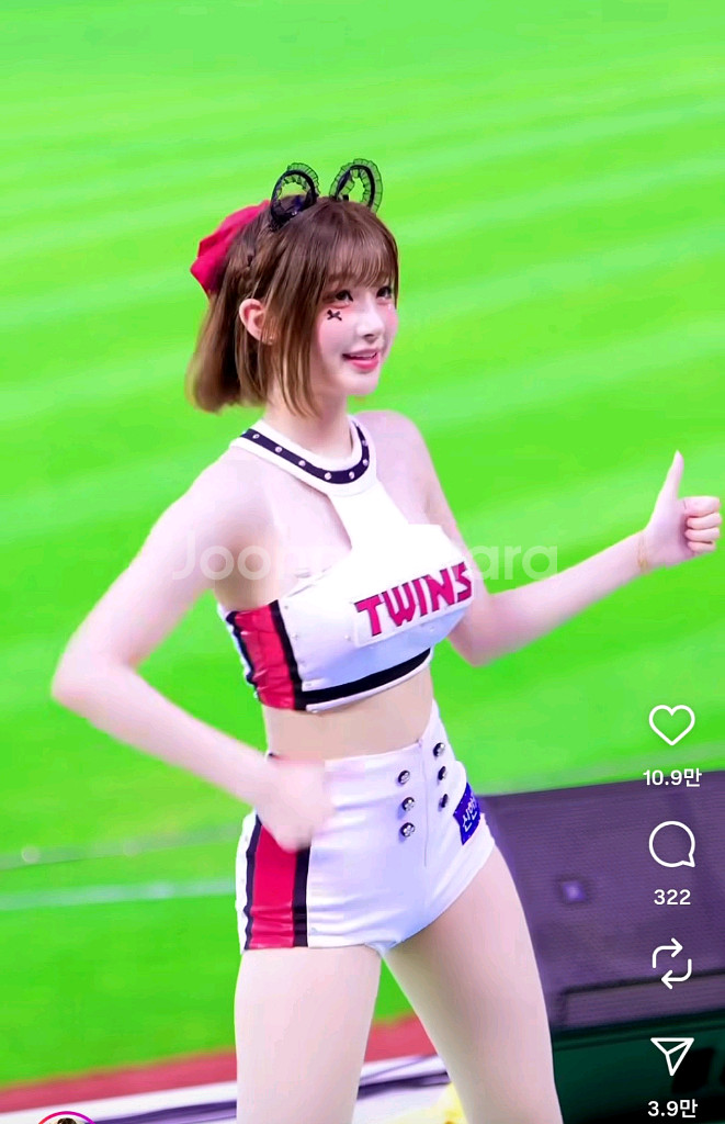 11일(목) LGvsKT, 1루 외야 통로 2연석 판매--0
