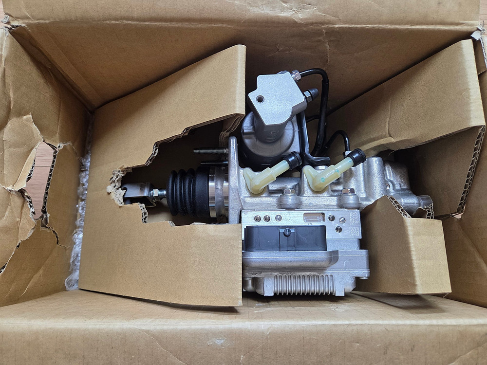 도요타 프리우스 ZVW30 ABS 모듈 이미지