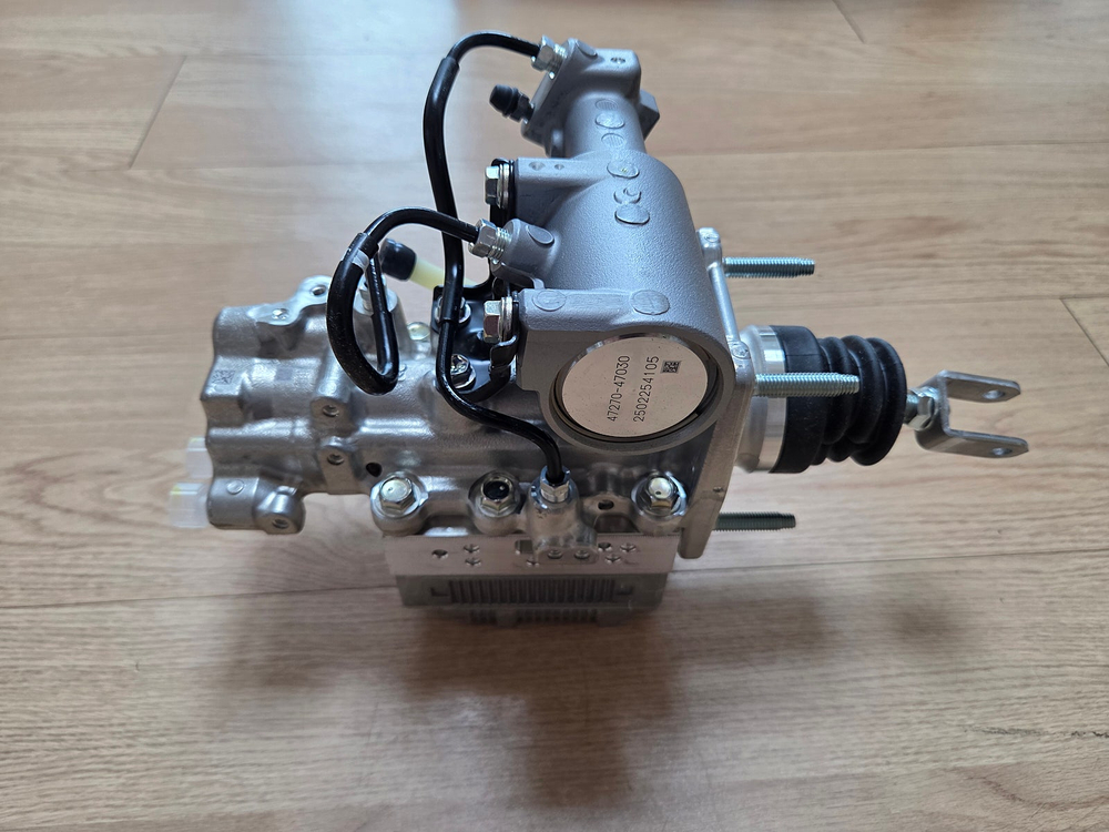 도요타 프리우스 ZVW30 ABS 모듈 이미지