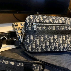 Dior(디올) 오블리크 사파이 메신저백