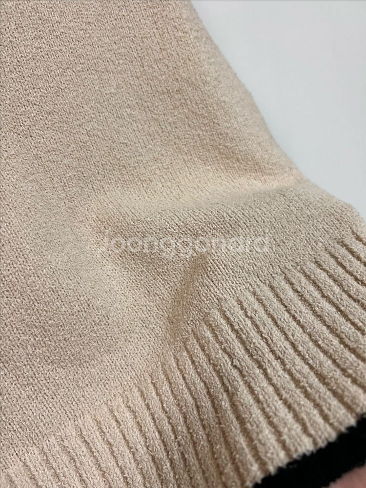 러브미우 콜렉트 니트 나시 베이지 홀터넥 티셔츠 민소매--7