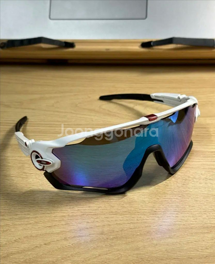 오클리 죠브레이커--1