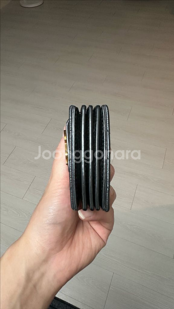 생로랑 모노그램 아코디언 카드지갑 블랙 정품--1