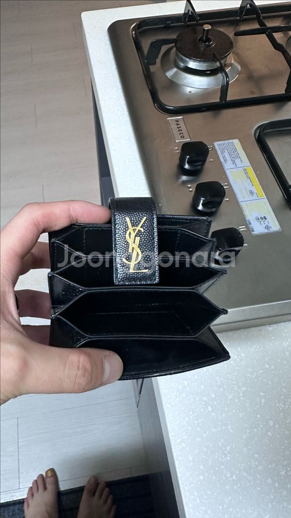 생로랑 모노그램 아코디언 카드지갑 블랙 정품--4