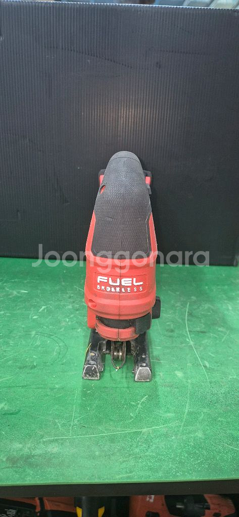 밀워키 충전 직소기 M18 FJS 5ah 배터리포함--1