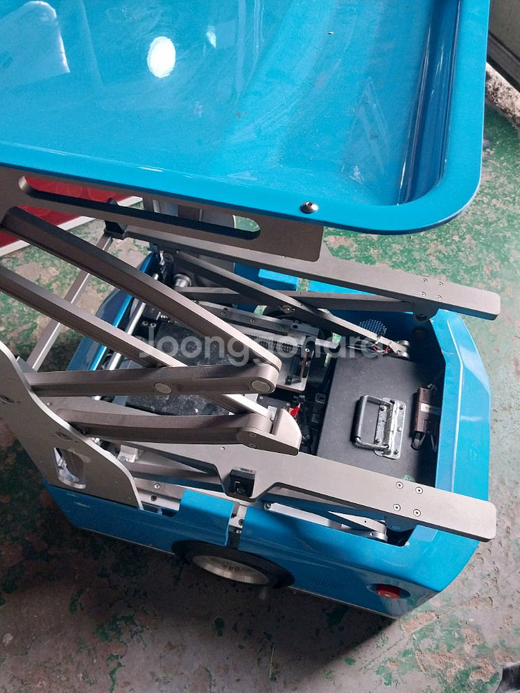 물류로봇 3대 신품가 4천만원 판매가 60만--2