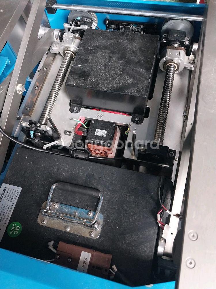 물류로봇 3대 신품가 4천만원 판매가 60만--3