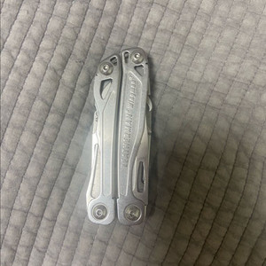 레더맨 윙맨팝니다