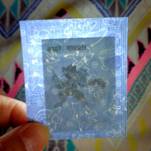 포켓몬시즌4띠부씰 제라오라 판매합니다