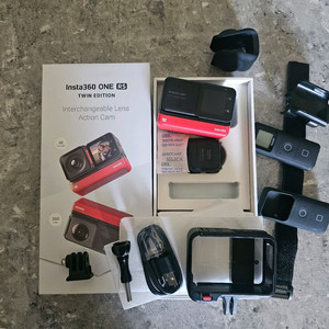 Insta360 ONE RS 트윈 에디션 + 리모트