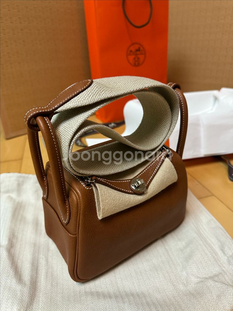 (새상품) 에르메스 린디 미니 바레니아 은장--0