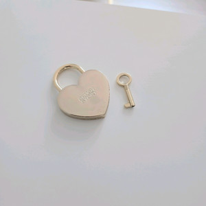 샤넬 코코크러쉬 자물쇠