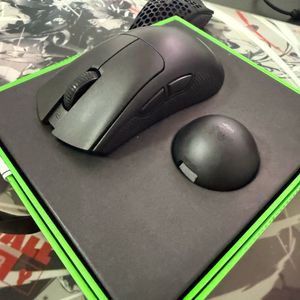 레이저 데스에더 v4 pro 게이밍 마우스