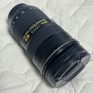 니콘 AF-S NIKKOR 24-70mm 렌즈