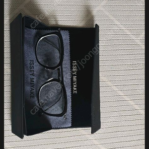 금자안경 x 이세이미야케