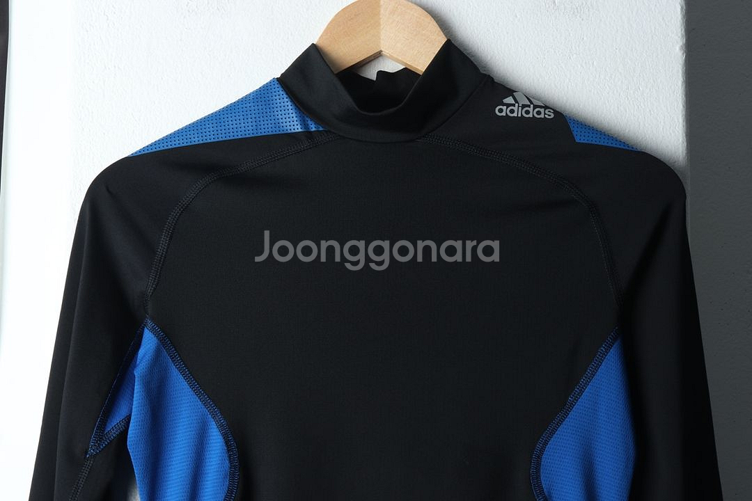 (L) 아디다스 긴팔티셔츠 테크핏 기능성 반폴라--2