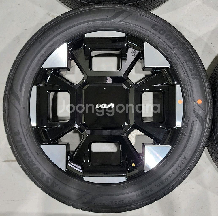 카니발 ka4 하이브리드 임판 19인치 휠타이어,굿이어--3