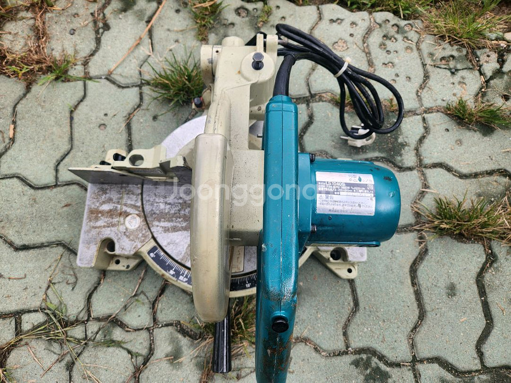 마끼다 10인치 각도절단기 LS1040S 팝니다--1