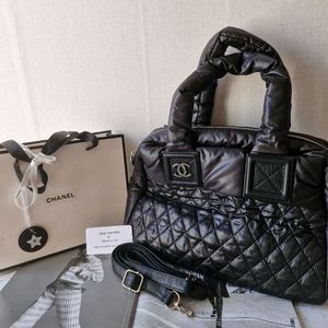 샤넬 vip gift 코코패딩볼링백
