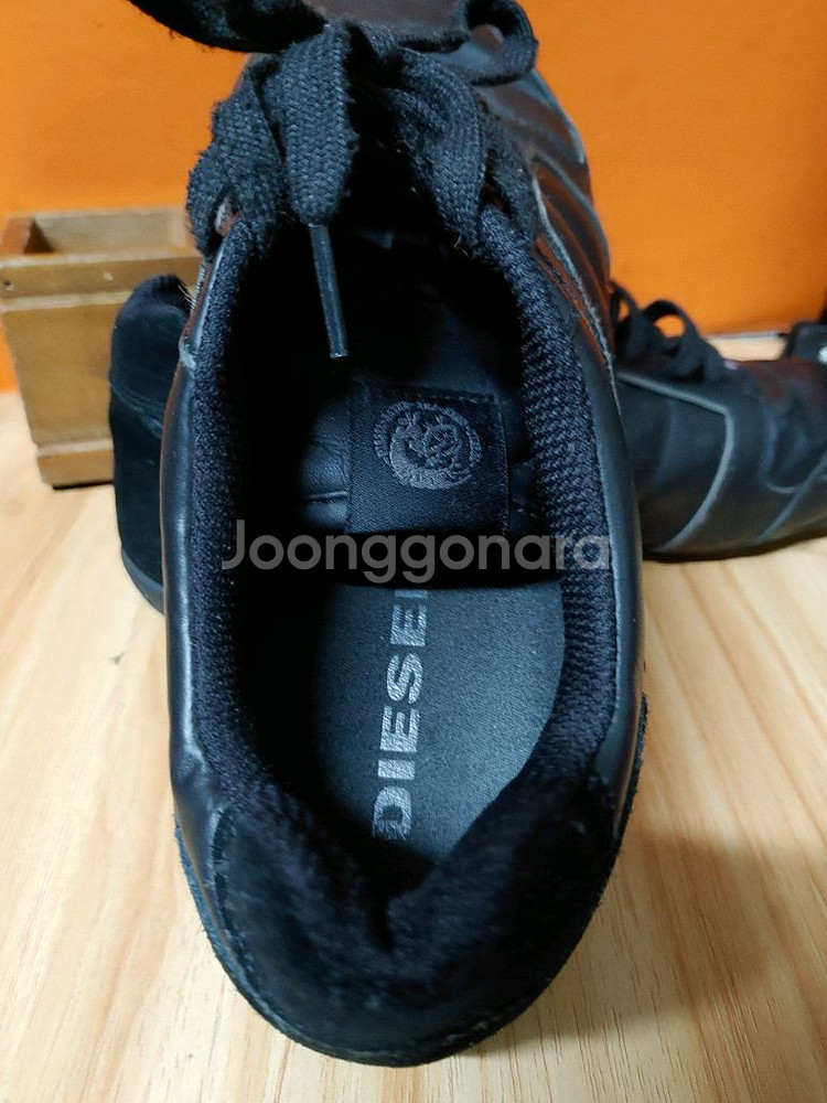 DIESEL 디젤 스니커즈US9표기270추천사이즈275--5