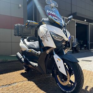 야마하 XMAX300 22년형 6만Km 판매합니다.