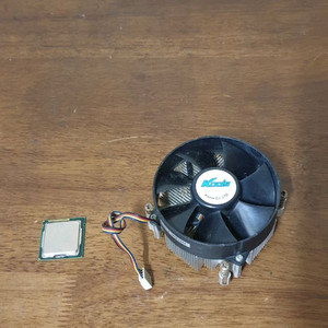 인텔 코어 i5-2300 CPU & 쿨러 판매해요