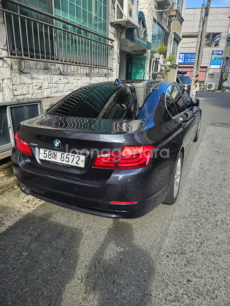 BMW 528i xDrive--3