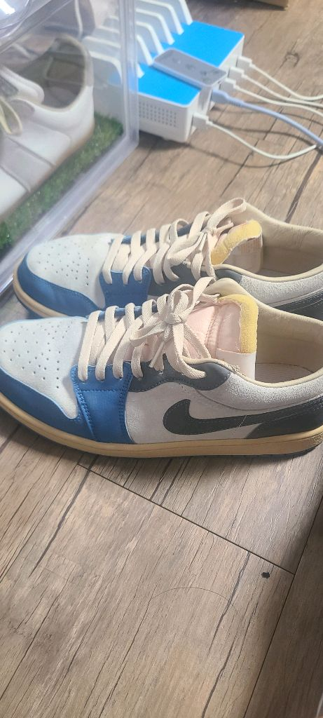 나이키 조던1도쿄 275--1