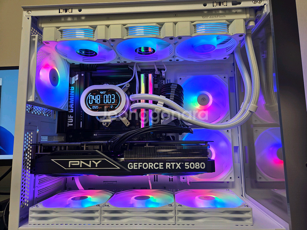9950x3d, b850m wifi,48gb, 5080--1