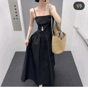 헬더 블랙 원피스