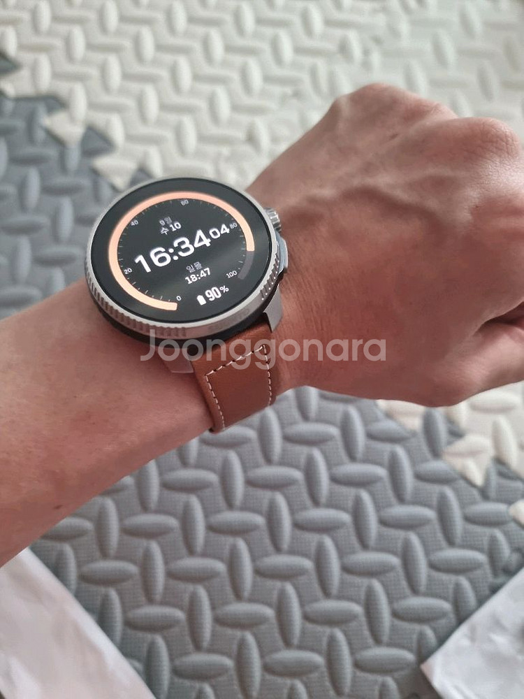 순토 레이스 티타늄 차콜--1