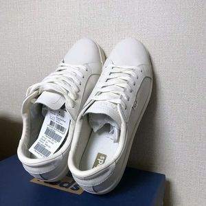 케즈 레더 스니커즈 흰색 270 , 새상품