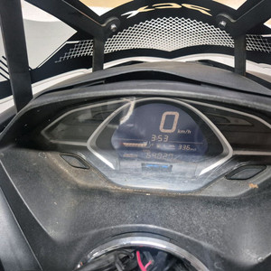 PCX125 64.xxx키로 20년식