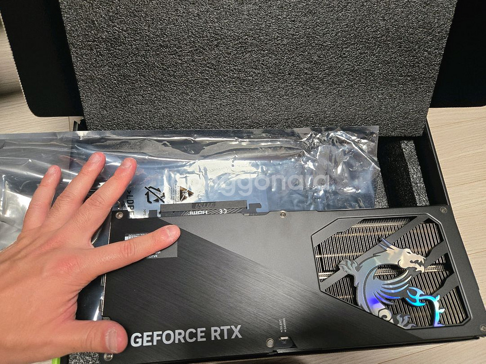 msi 5070ti trio oc plus 팝니다.--4