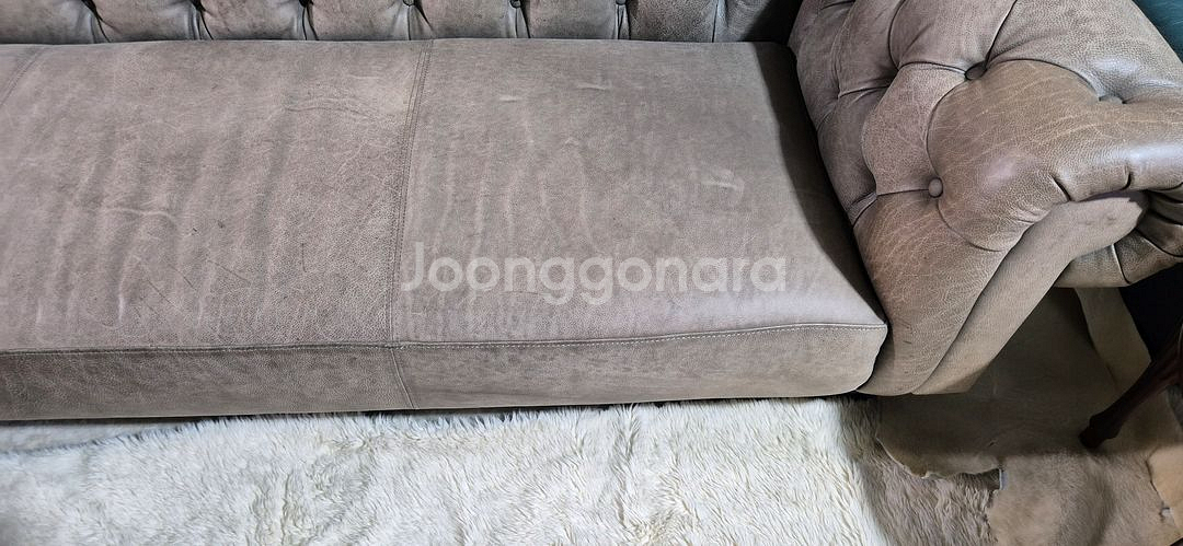 까사미아 몬텔토 체스터필드 풀 애닐린 가죽 소파--5