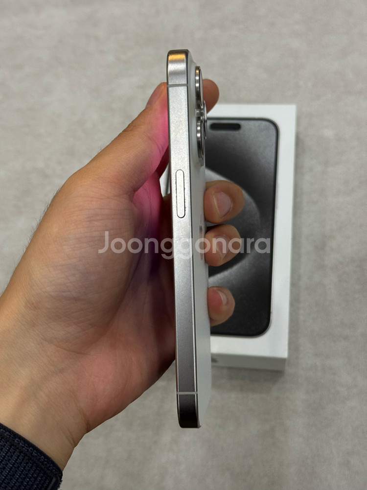 아이폰 15프로 화이트 512GB--5