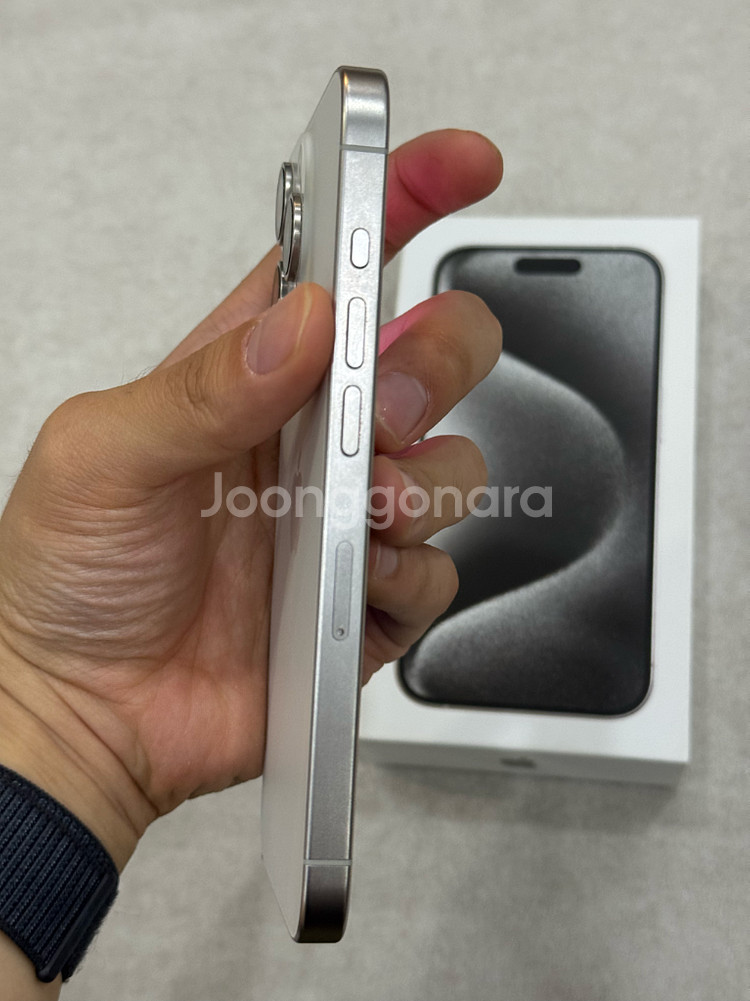 아이폰 15프로 화이트 512GB--4