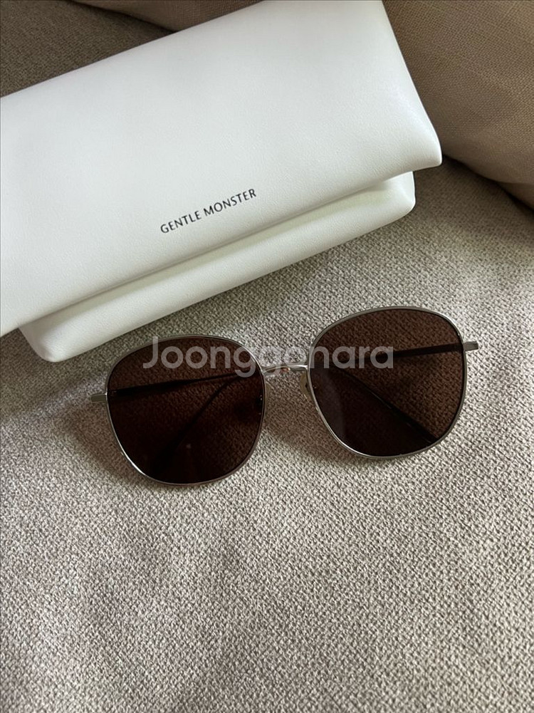 젠틀몬스터 선글라스 정품--1
