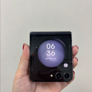 (부산중고폰)갤럭시z플립5 블랙 부품용 판매해요