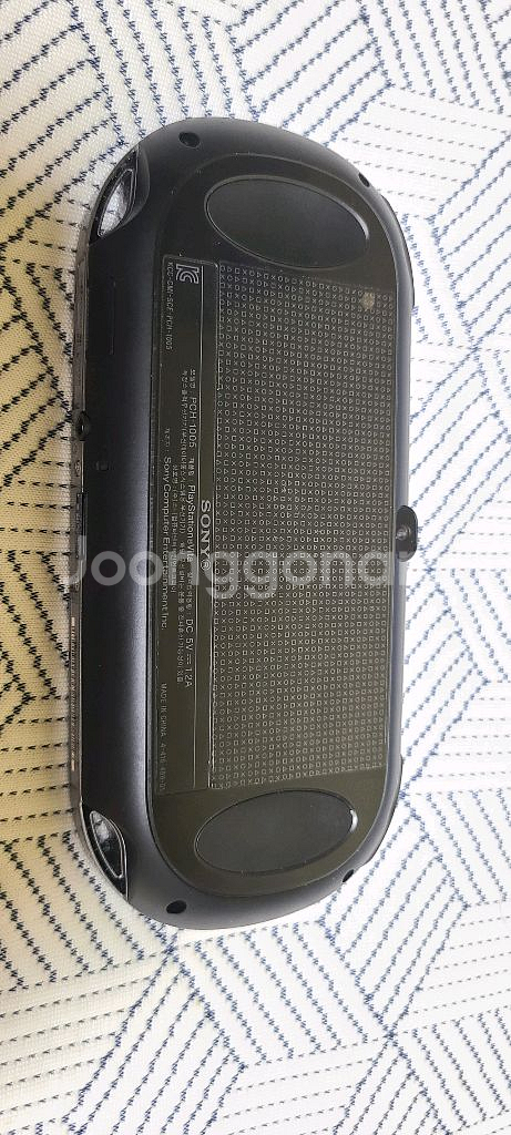 ps vita 1세대 +게임타이틀11개 일괄 판매--4