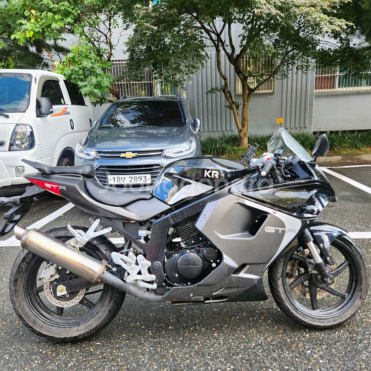 코멧125 팝니다.--0